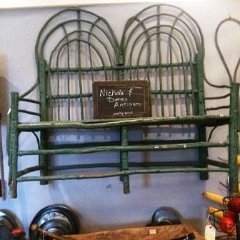 08FolkartTwigSettree